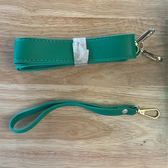 3AM Forever Green Clutch-Crossbody Purse NEW - Picture 7 of 7